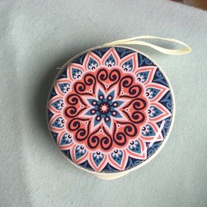 NWOT Tin Coin Purse with Cloth Zipper